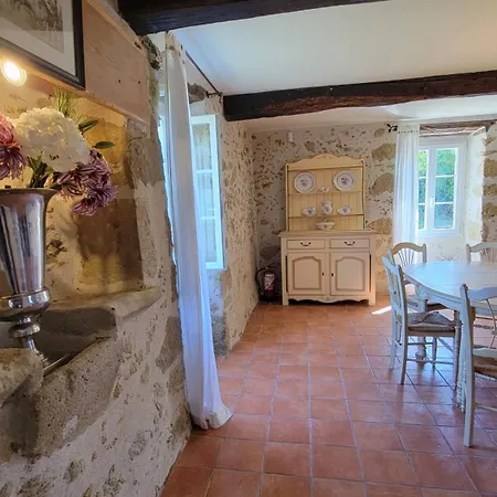 Διαμέρισμα Maison Dans Domaine Rey *